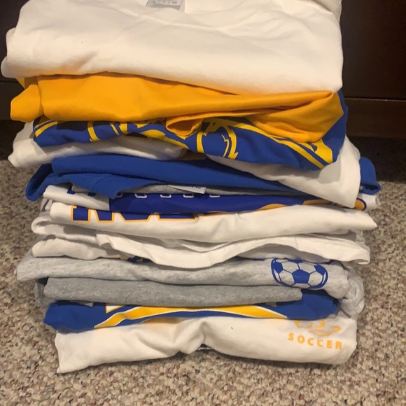LOT OF 10 RANDOM T-SHIRTS - Picture 2 of 10